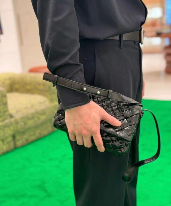 Summer Handmade Cowhide Crossbody Bag