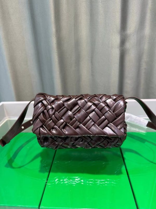 Summer Handmade Cowhide Crossbody Bag