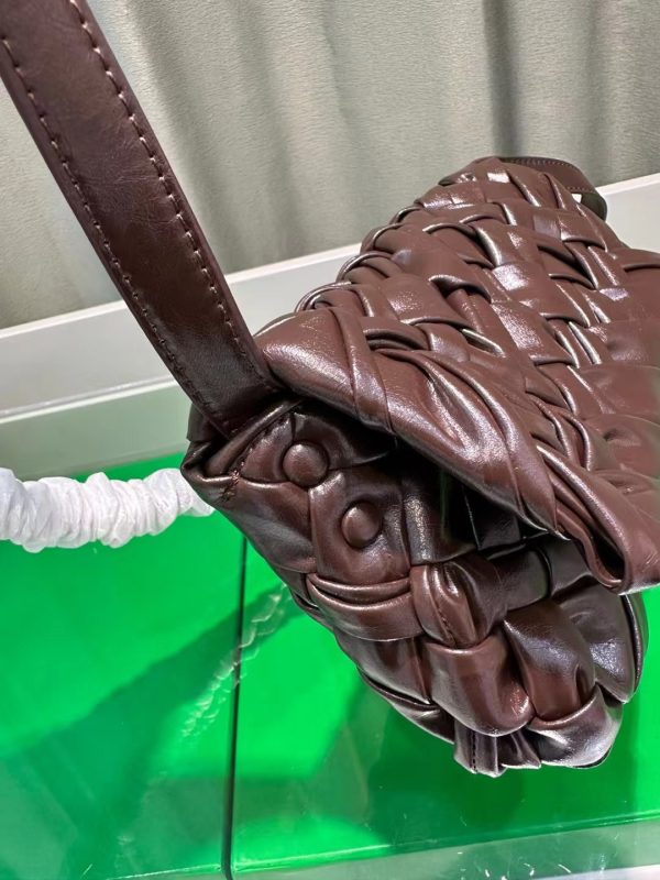 Summer Handmade Cowhide Crossbody Bag