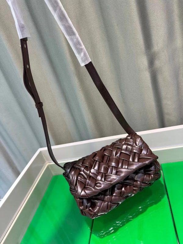 Summer Handmade Cowhide Crossbody Bag