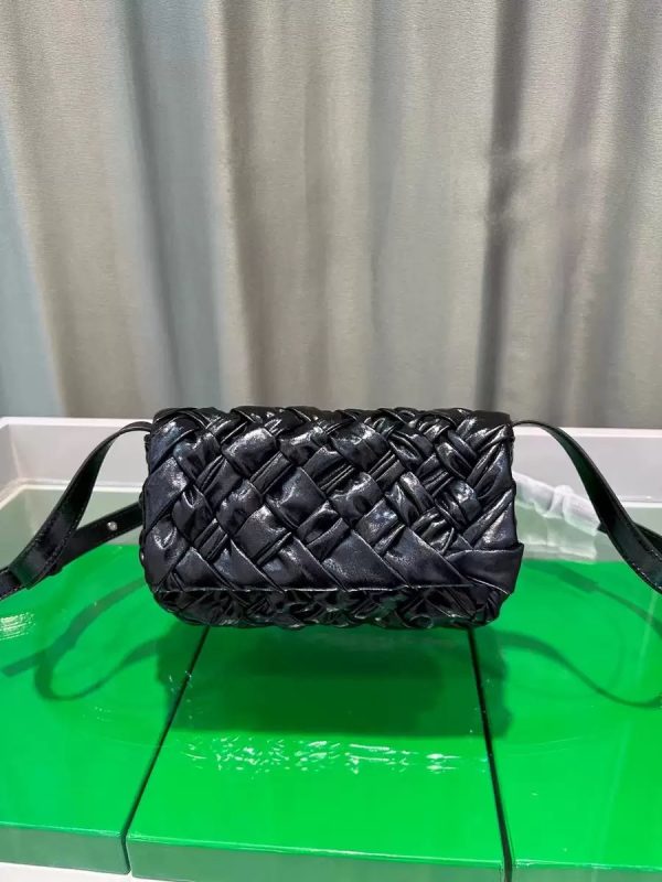 Summer Handmade Cowhide Crossbody Bag